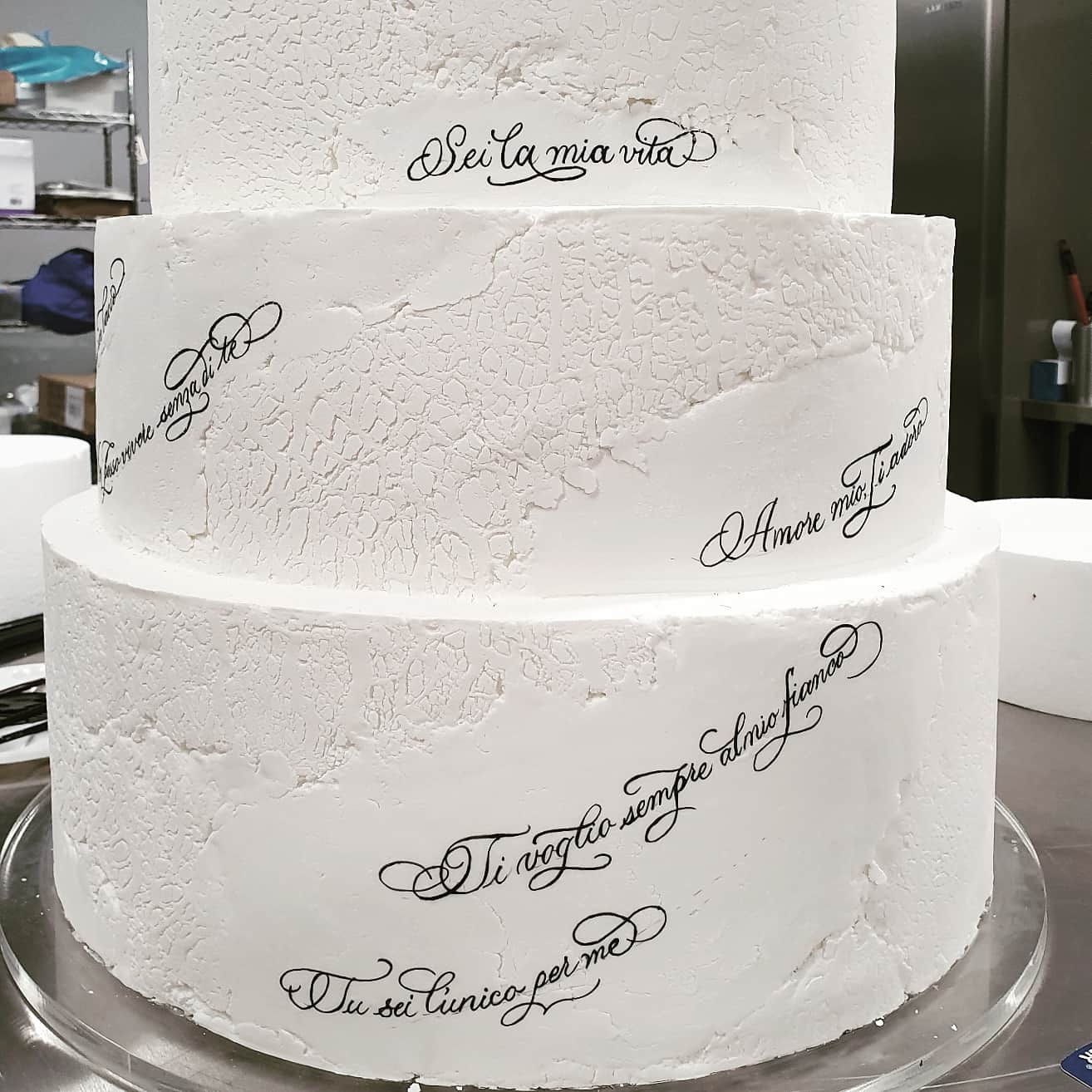 Edible calligraphy on a wedding cake